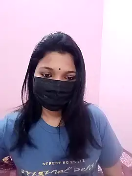 Snapshot of Beauty-khan chatting on 6, 1, 2025 Beauty-khan online show from 6, 1, 2025