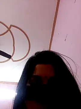 Snapshot of Beauty-khan chatting on 7, 3, 2025 Beauty-khan online show from 7, 3, 2025