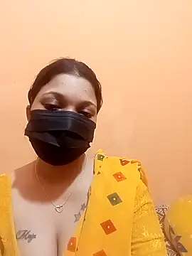 Snapshot of Beauty-khan chatting on 12, 10, 2025 Beauty-khan online show from 12, 10, 2025