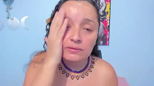  luna  sweet  online show from 15, 10, 2025