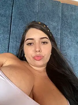 Snapshot of Tara__Sexy chatting on 7, 2, 2025 Tara Sexy online show from 7, 2, 2025