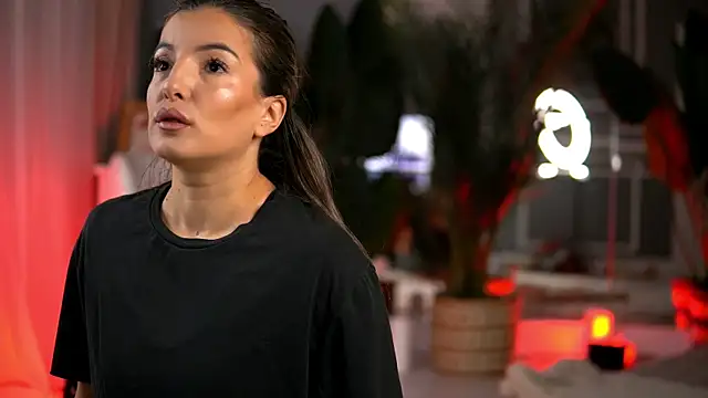 Snapshot of KellyMathews chatting on 18, 9, 2025 KellyMathews online show from 18, 9, 2025