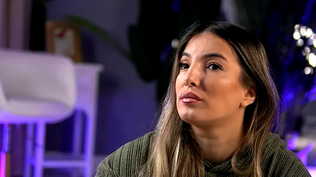 Snapshot of KellyMathews chatting on 15, 11, 2025 KellyMathews online show from 15, 11, 2025