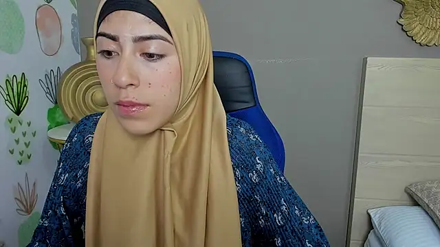 chaymae nah  online show from 15, 1, 2025