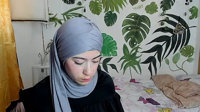 chaymae nah  online show from 21, 10, 2025