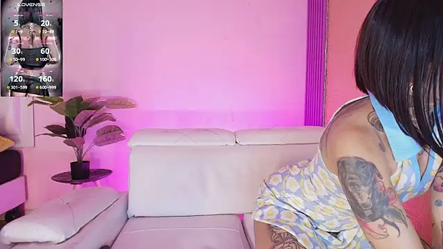 ABRILFACCINI online show from 12, 12, 2024