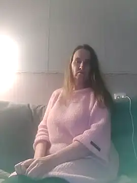 Snapshot of Evelina_cute chatting on 15, 12, 2024 Evelina cute online show from 15, 12, 2024