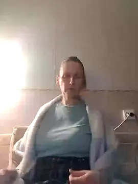 Snapshot of Evelina_cute chatting on 12, 1, 2025 Evelina cute online show from 12, 1, 2025