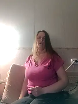 Snapshot of Evelina_cute chatting on 31, 1, 2025 Evelina cute online show from 31, 1, 2025