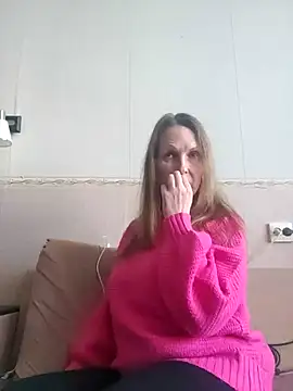 Snapshot of Evelina_cute chatting on 4, 2, 2025 Evelina cute online show from 4, 2, 2025