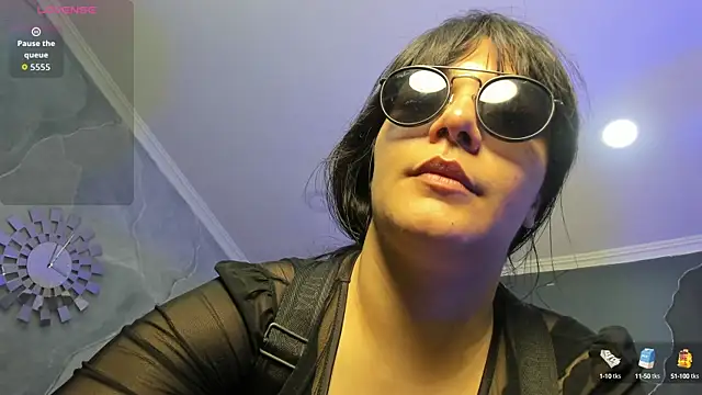 Snapshot of AmberGreyy_ chatting on 13, 9, 2025 AmberGreyy online show from 13, 9, 2025