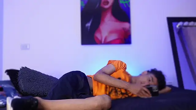 Snapshot of harrytwink18 chatting on 26, 12, 2024 harrytwink18 online show from 26, 12, 2024