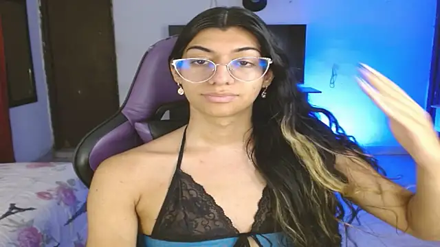 engielphoenis14 online show from 4, 12, 2025