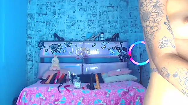 Snapshot of gabbiefoxthx chatting on 28, 12, 2024 gabbiefoxthx online show from 28, 12, 2024