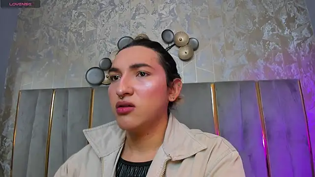 Snapshot of TomLondon_ chatting on 20, 5, 2026 TomLondon online show from 20, 5, 2026