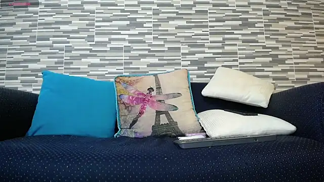 Snapshot of VioletaGomezCo chatting on 2, 12, 2025 VioletaGomezCo online show from 2, 12, 2025