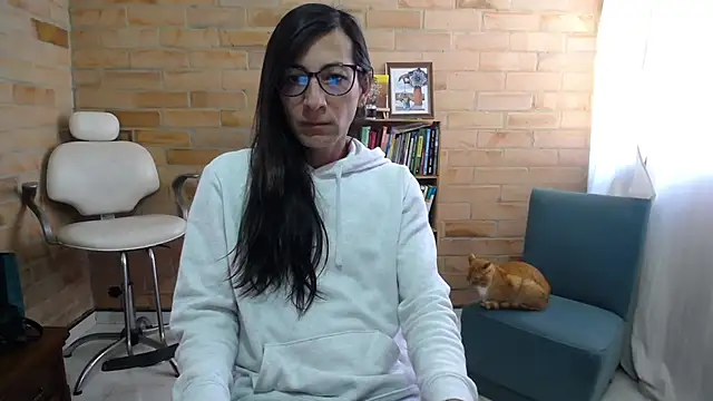 Snapshot of VioletaGomezCo chatting on 15, 12, 2025 VioletaGomezCo online show from 15, 12, 2025