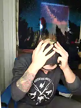 Snapshot of L0ST_BOi chatting on 5, 2, 2025 L0ST BOi online show from 5, 2, 2025