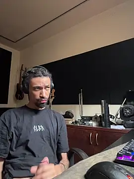 Snapshot of hotcamboy420 chatting on 2, 12, 2025 hotcamboy420 online show from 2, 12, 2025