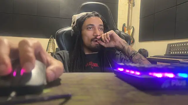 hotcamboy420 online show from 15, 3, 2026