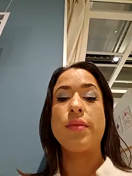 Snapshot of LydiaMaus96 chatting on 18, 11, 2025 LydiaMaus96 online show from 18, 11, 2025