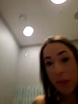 Snapshot of LydiaMaus96 chatting on 5, 1, 2026 LydiaMaus96 online show from 5, 1, 2026