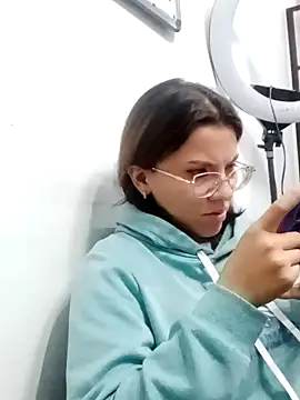 Snapshot of karlamorris_ chatting on 7, 1, 2025 karlamorris online show from 7, 1, 2025