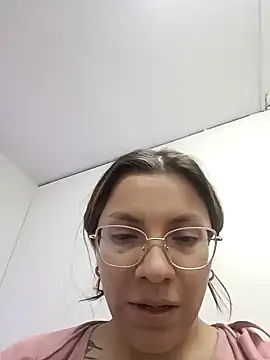 Snapshot of karlamorris_ chatting on 11, 1, 2025 karlamorris online show from 11, 1, 2025