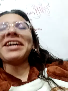 Snapshot of karlamorris_ chatting on 12, 1, 2025 karlamorris online show from 12, 1, 2025