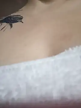 Snapshot of karlamorris_ chatting on 8, 2, 2025 karlamorris online show from 8, 2, 2025