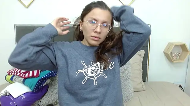 Snapshot of karlamorris_ chatting on 18, 2, 2025 karlamorris online show from 18, 2, 2025