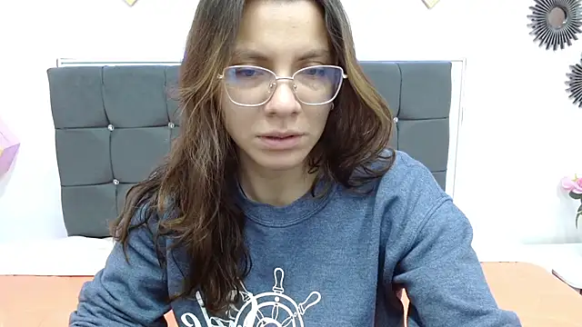 Snapshot of karlamorris_ chatting on 24, 2, 2025 karlamorris online show from 24, 2, 2025