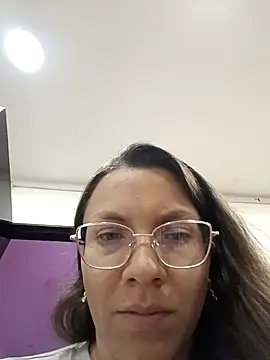 Snapshot of karlamorris_ chatting on 1, 10, 2025 karlamorris online show from 1, 10, 2025