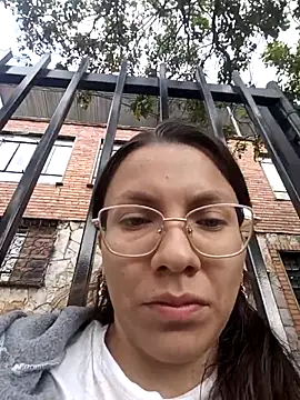 Snapshot of karlamorris_ chatting on 2, 10, 2025 karlamorris online show from 2, 10, 2025