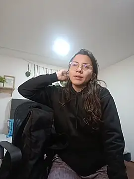 Snapshot of karlamorris_ chatting on 16, 10, 2025 karlamorris online show from 16, 10, 2025