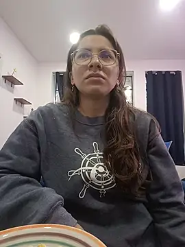 Snapshot of karlamorris_ chatting on 22, 10, 2025 karlamorris online show from 22, 10, 2025