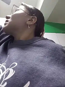 Snapshot of karlamorris_ chatting on 6, 11, 2025 karlamorris online show from 6, 11, 2025