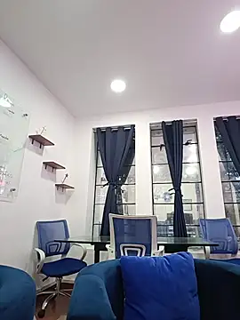 Snapshot of karlamorris_ chatting on 15, 11, 2025 karlamorris online show from 15, 11, 2025