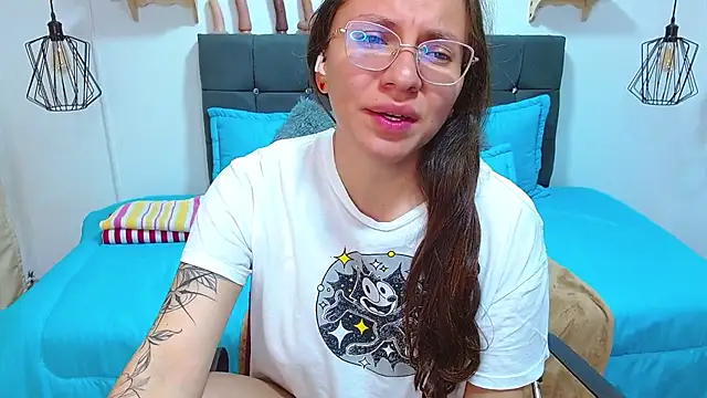 Snapshot of karlamorris_ chatting on 16, 11, 2025 karlamorris online show from 16, 11, 2025