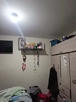 Snapshot of karlamorris_ chatting on 19, 11, 2025 karlamorris online show from 19, 11, 2025