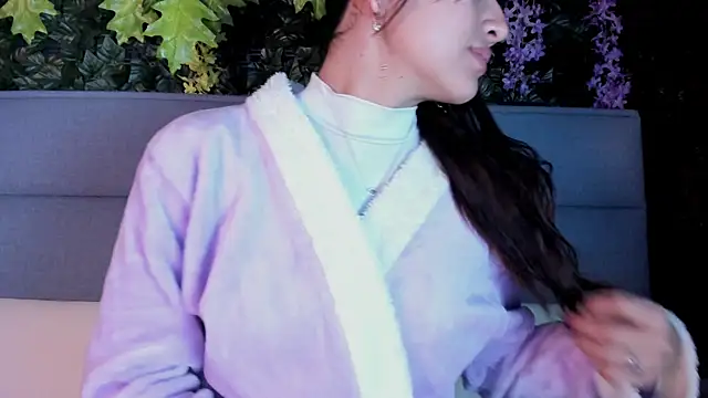 Snapshot of Sophy_SmileSweet chatting on 28, 1, 2025 Sophy SmileSweet online show from 28, 1, 2025