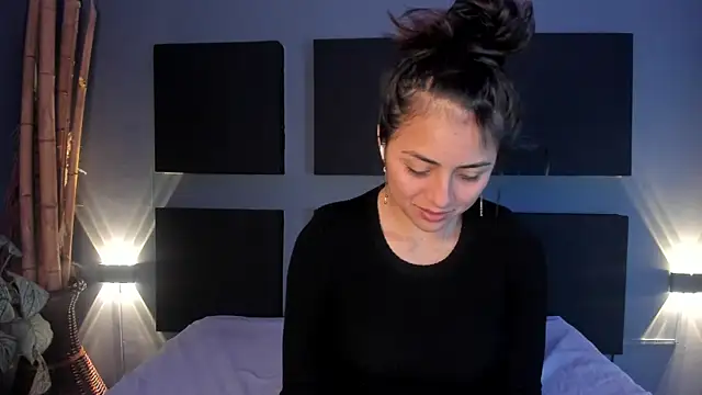 Snapshot of Sophy_SmileSweet chatting on 8, 2, 2025 Sophy SmileSweet online show from 8, 2, 2025