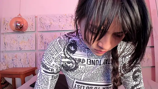 Snapshot of Sophy_SmileSweet chatting on 19, 2, 2025 Sophy SmileSweet online show from 19, 2, 2025