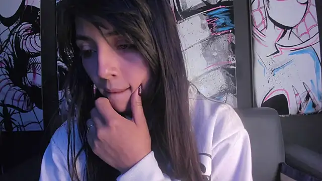 Snapshot of Sophy_SmileSweet chatting on 5, 3, 2025 Sophy SmileSweet online show from 5, 3, 2025