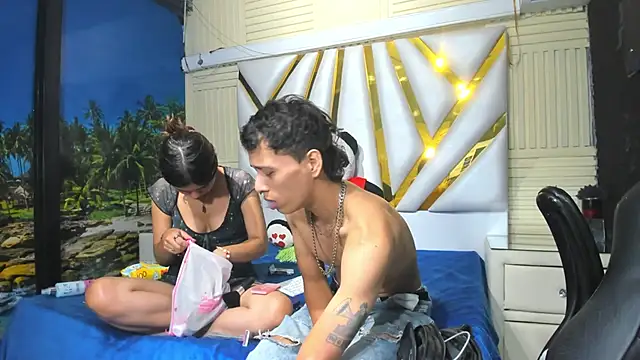 Snapshot of Ashley_James chatting on 18, 10, 2025 Ashley James online show from 18, 10, 2025