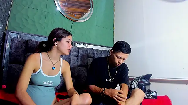 Snapshot of Ashley_James chatting on 4, 11, 2025 Ashley James online show from 4, 11, 2025