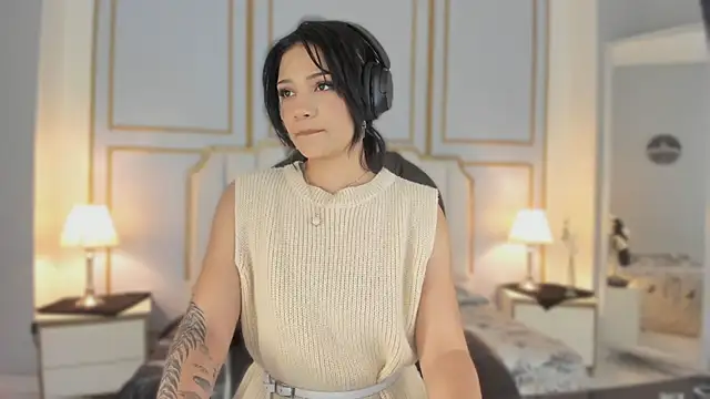 Snapshot of renee_shelby_ chatting on 10, 1, 2026 renee shelby online show from 10, 1, 2026