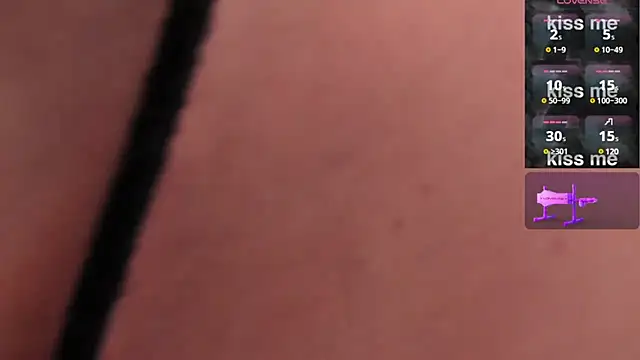 Snapshot of Anniee_boobs chatting on 6, 2, 2025 Anniee boobs online show from 6, 2, 2025