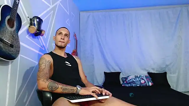 MagnusFrost online show from 7, 2, 2025