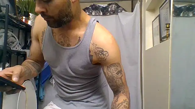 Houstonslong1 online show from 15, 1, 2025